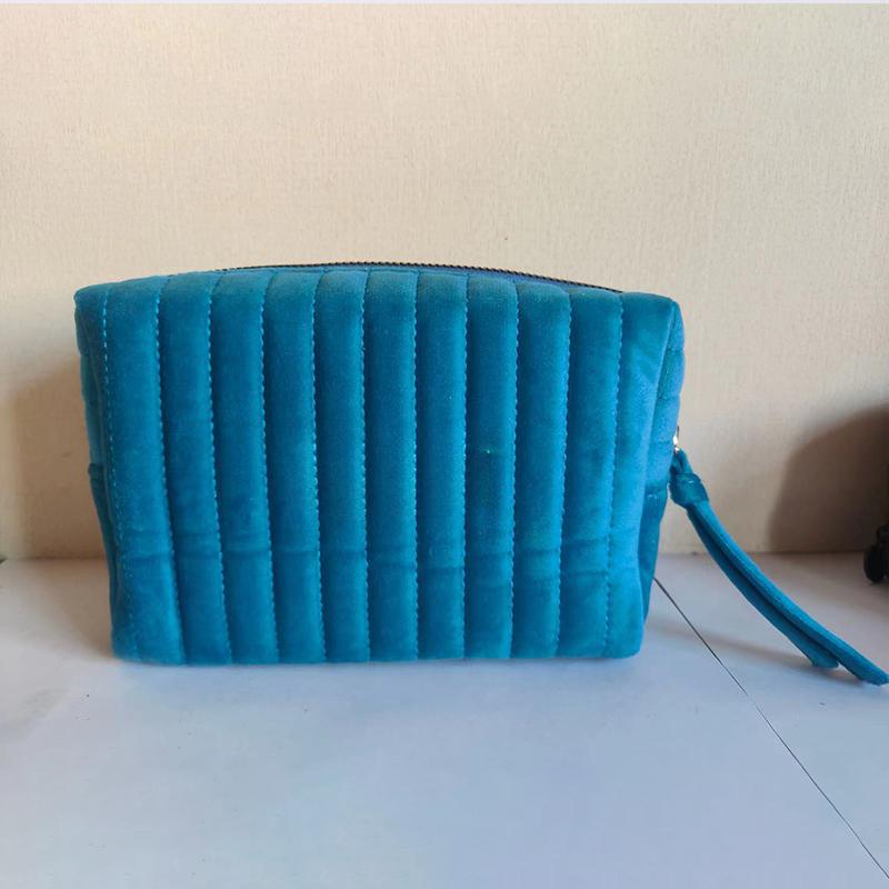 Large Capacity Velvet Cosmetic Bag Toiletry Bag Convenient Travel Toiletry Bag