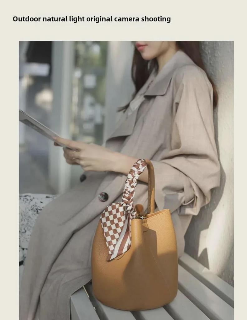 2024 Summer Women's Small Bucket Handbag: Niche Design, High-End Commuter Crossbody Bag