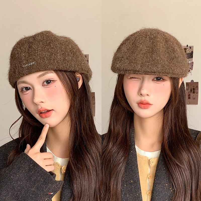 Wind beret anti-wear high-end fashion forward hat autumn and winter versatile face small knitted painter hat