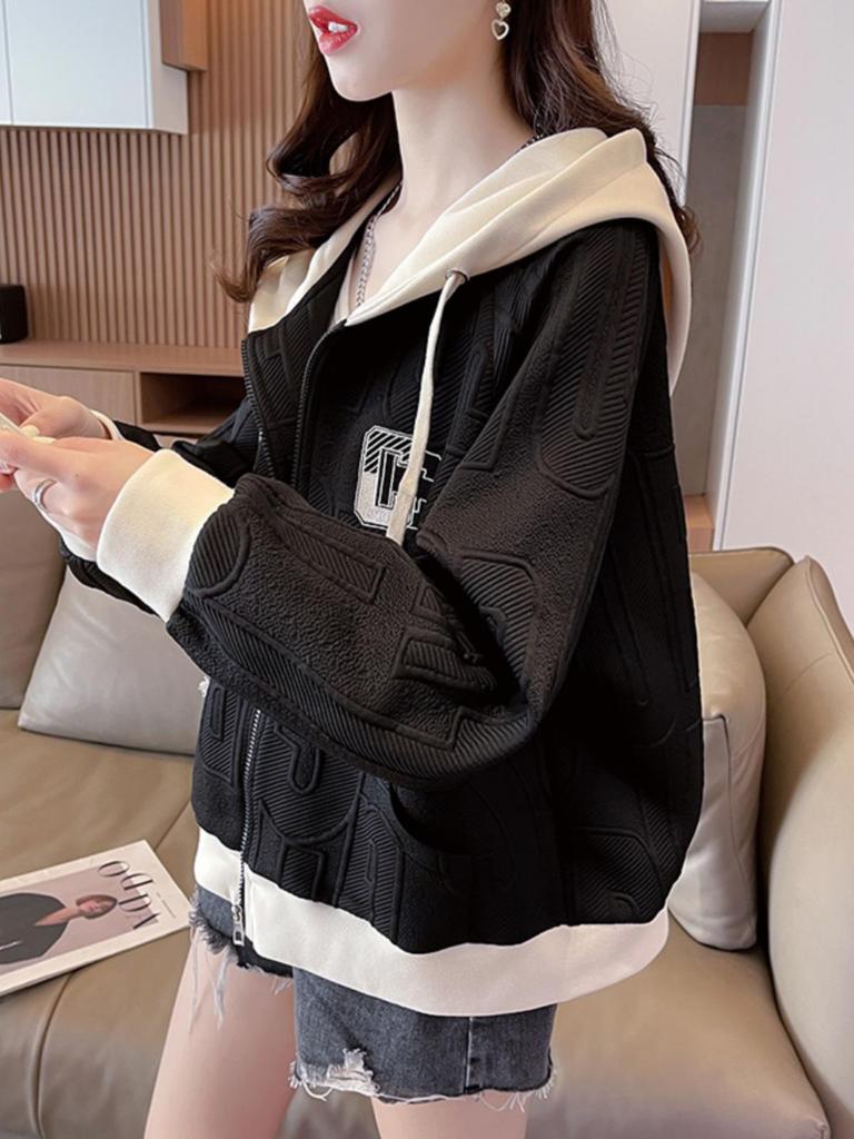 Women's Hooded Color Block Casual Jacket - Korean Style, Lightweight, Loose Fit, Petite, for Spring/Autumn 2025.