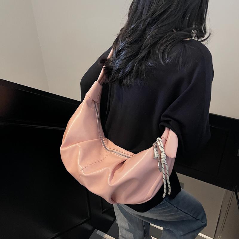 Premium Bag Women's New Fashion Casual Versatile Shoulder Bag Large Capacity Messenger Dumpling Bag