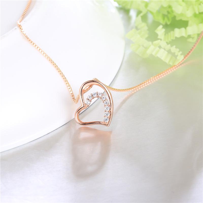 Stylish Rose Gold Heart-Shape Necklace Simple Clavicle Pendant Ornament Festival Birthday Gift