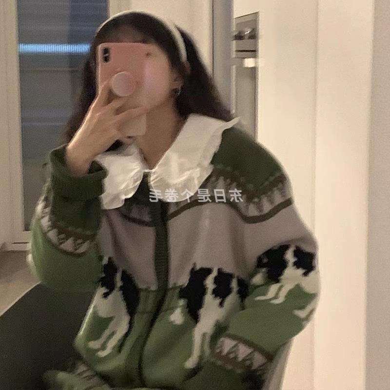 Vintage doll-collar shirt for women, new spring and autumn design, niche and chic, youthful long-sleeve shirt layered with white shirt for women