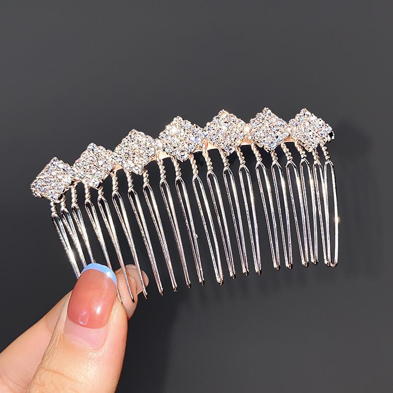 Non-Slip Crystal Pearl Hair Comb - Elegant Summer Headdress for Women