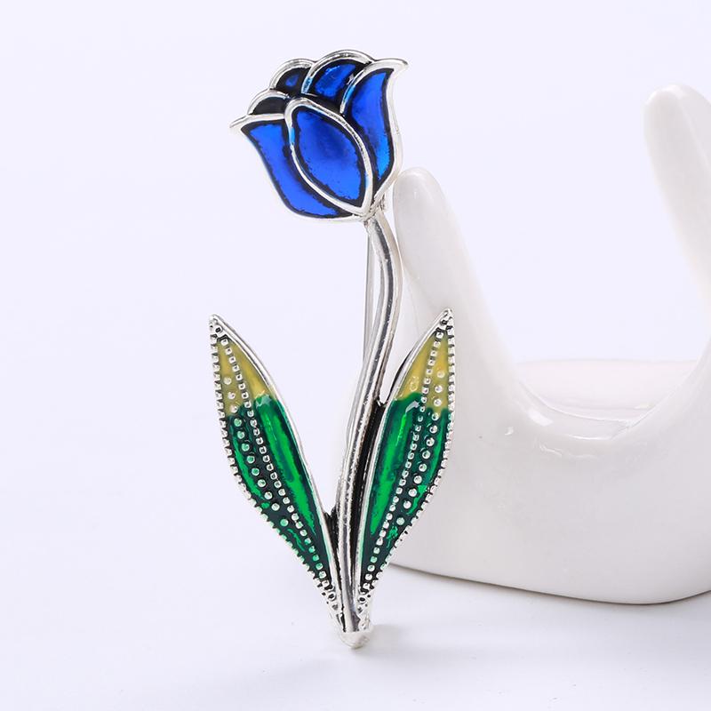 Fashion Enamel Rose Brooches for Women Unisex Pearl Plant Pins Event Party Luxury Gifts Backpack Decoration Clothes Accessories