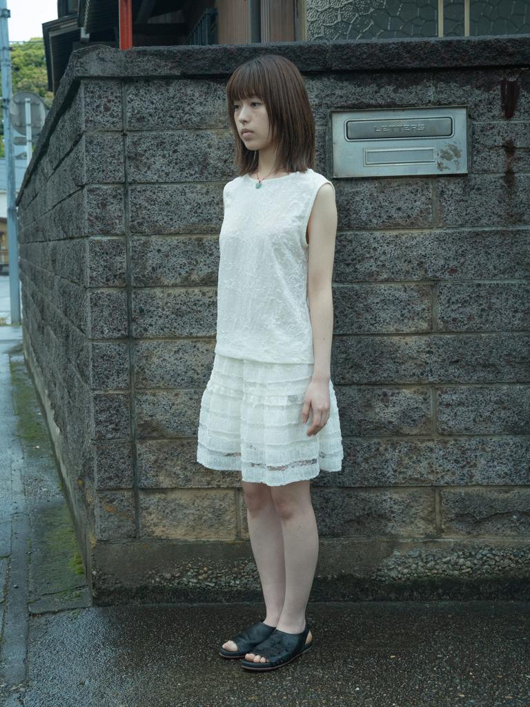 Pibeuseupibeuseu Layered Lace Mini Skirt / Cream