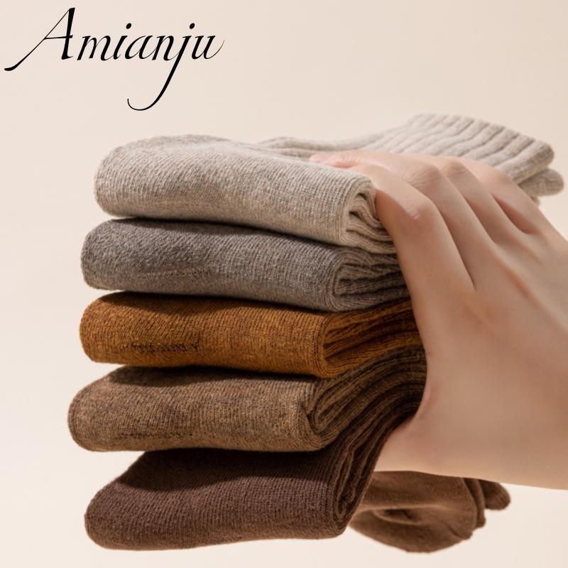 5 Pairs of Women's Autumn and Winter Padded and Thickened Warm Loop Mid Calf Socks