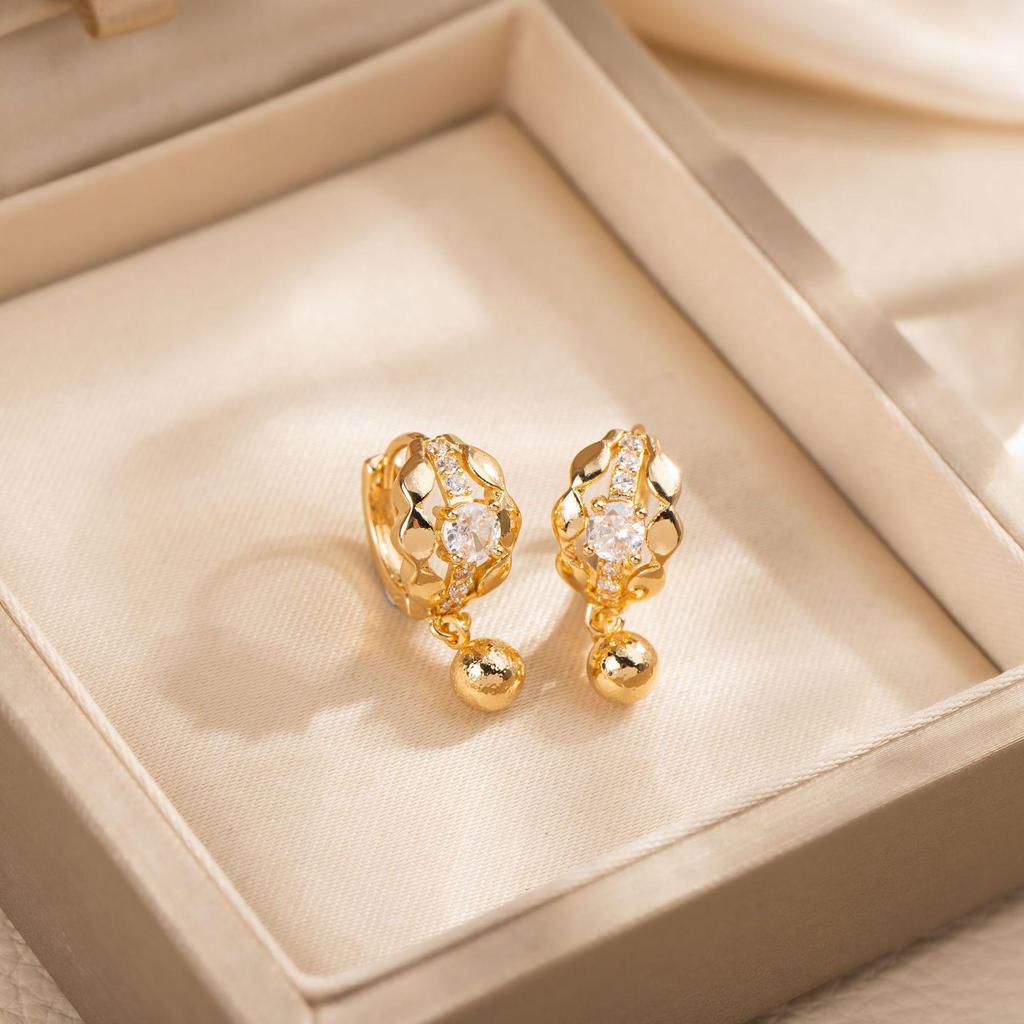 Japan-Korea Zirconia Round Pendant Earrings: High-End, Niche Design Dangles
