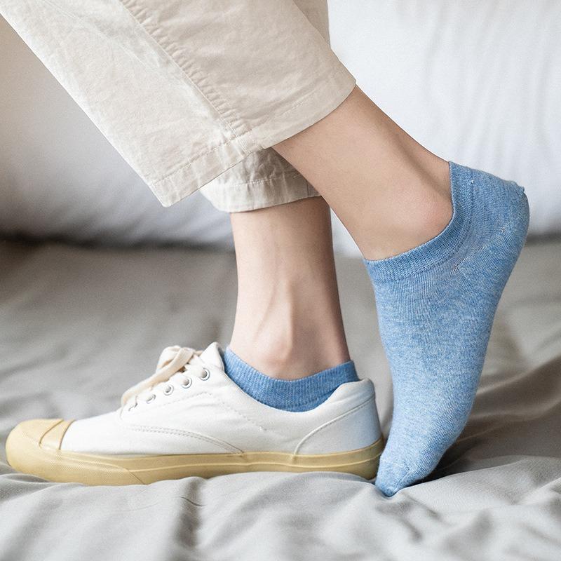 5 Pairs of Men's Summer Breathable and Sweat Absorbing Solid Color Anti Drop Heel Socks