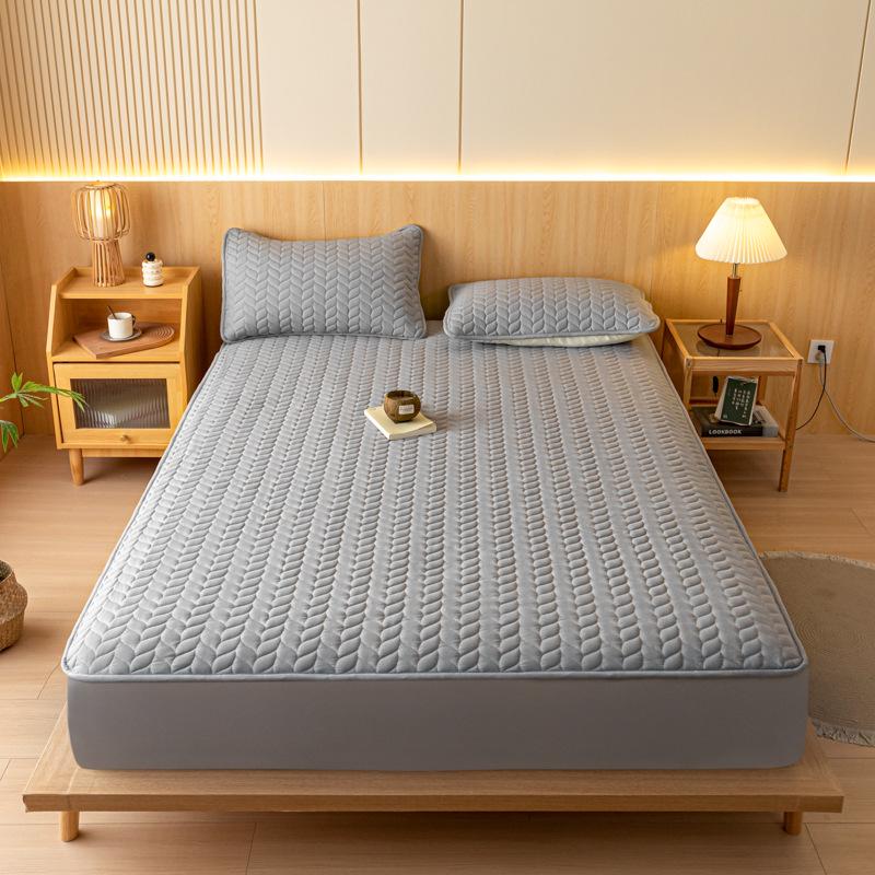 Embroidered Quilted Non-Slip Mattress Protector for Simmons - Single Thickened Sheet