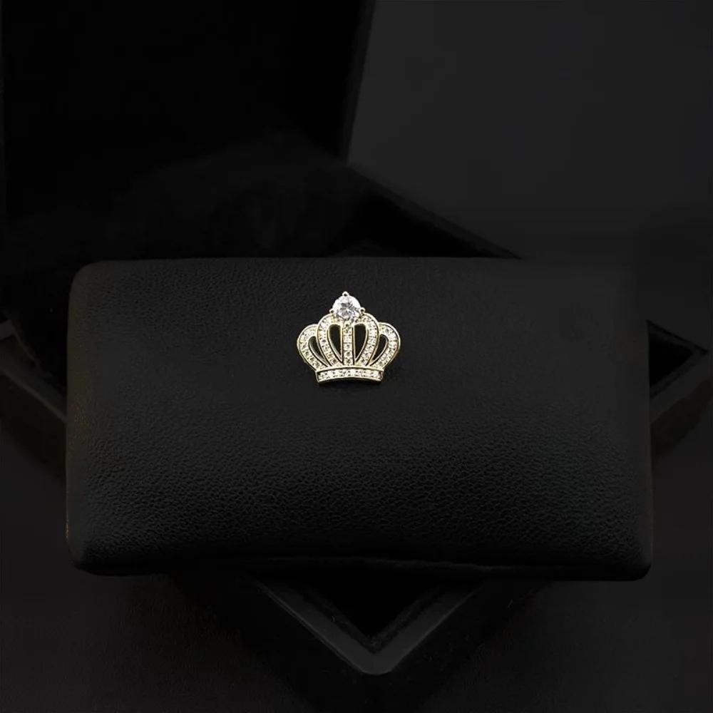 Squisite Spille Cristallo Zircone Corona Traforata Carina per Uomo Donna Giacca Completo Spilla Gioielli Semplici Accessori Personalità