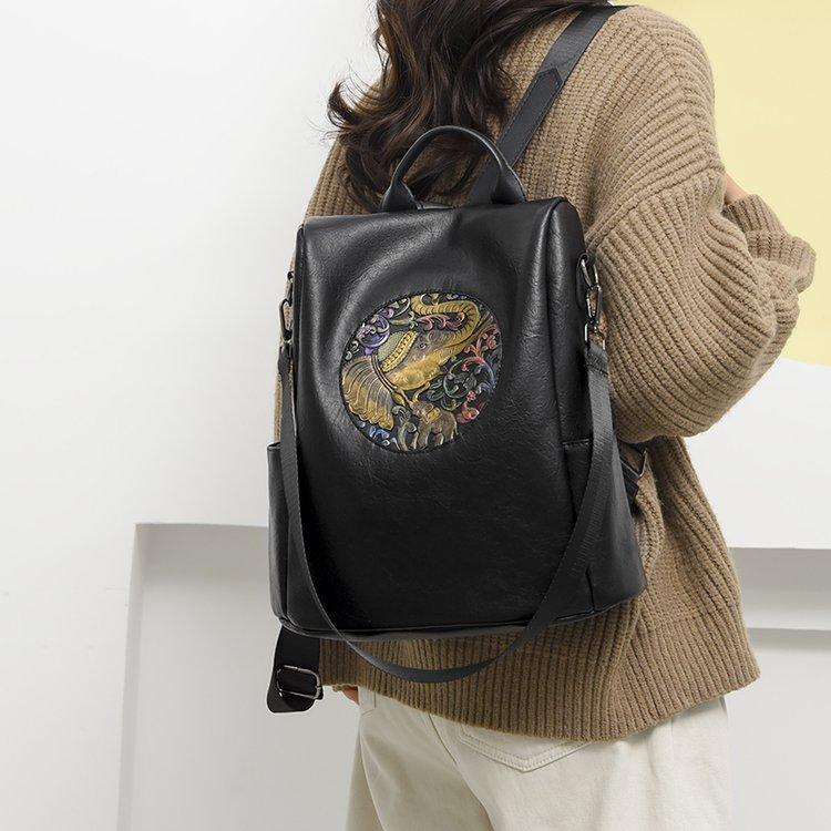 Schoolbag retro anti-theft backpack women's 1011 new soft leather women's bag casual versatile large-capacity travel bag tide