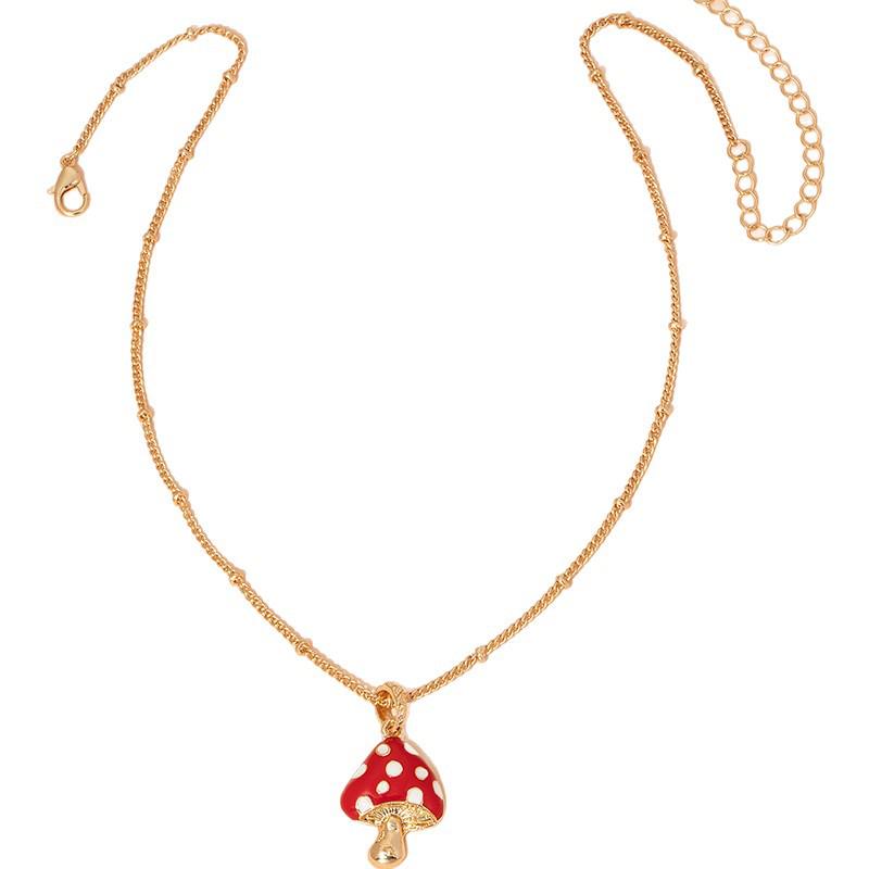European Retro Red Mushroom Pendant Necklace: Elegant Women's Clavicle Chain with Drip Oil Finish