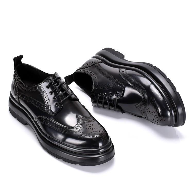 Men's Genuine Leather Brogue Lace-up Shoes: Spring/Autumn Style, Thick Sole, Carved Cowhide, British Business Casual