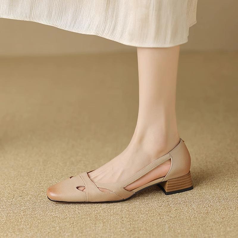 Retro Roman Style Hollow Bag Head Sandals Women's Spring and Summer 2025 New Casual Thick Heel Non-slip Single Shoes Doudou Shoes