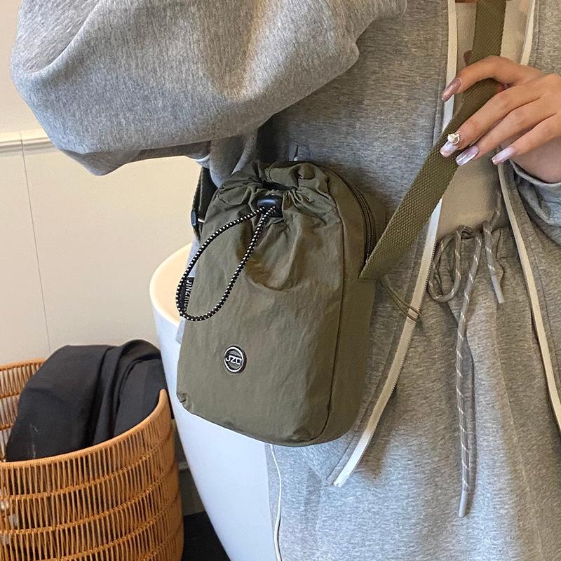 Fashion Personalized Versatile Small Bag 2025 Summer New Casual Anti-splashing Shoulder Messenger Bag Women's Nylon Bag