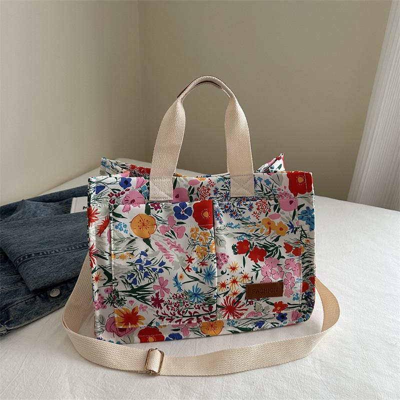 Chic Small Floral Print Shoulder Tote Bag Perfect For Daily Casual Use Modern And Stylish