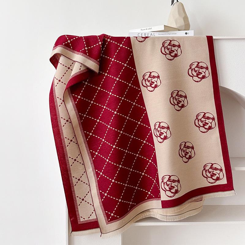 

Осень и Зима Полосатый Клетчатый Камелия Контрастный Цвет Двусторонний Имитация Кашемира Шарф Зимняя Высококлассная Шаль 180