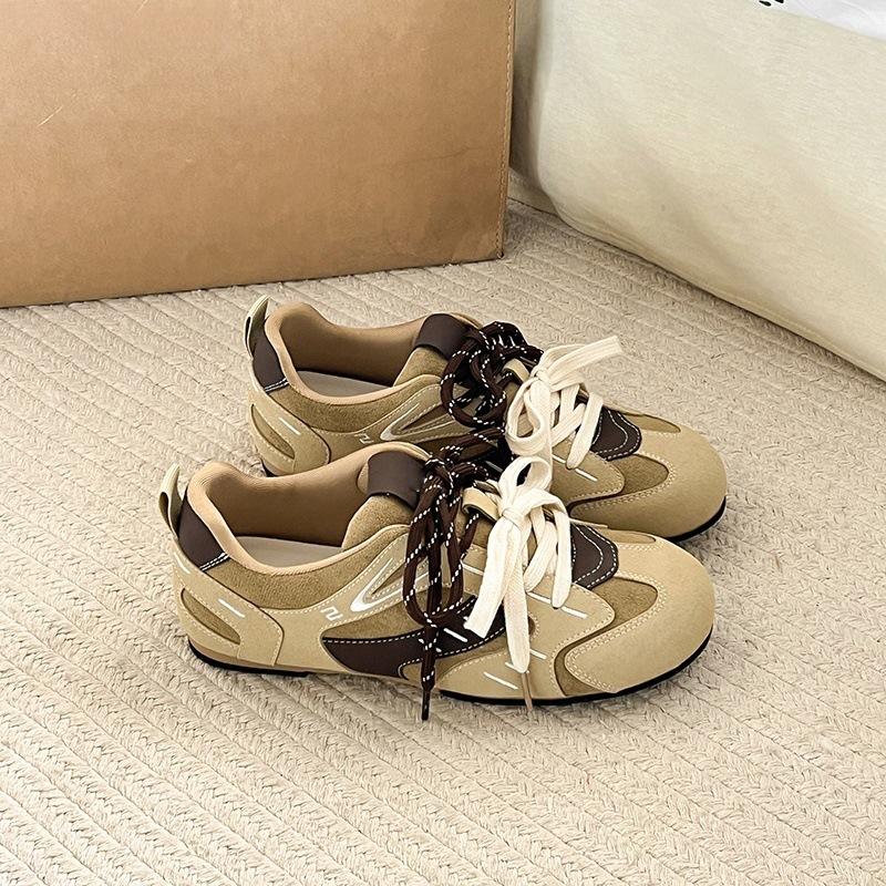 This year, it is popular to wear retro inner height-increasing moral training shoes for women's autumn new versatile platform casual sports Forrest G