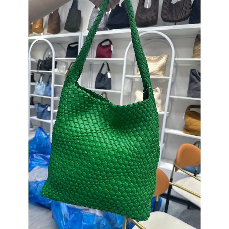 New hand-woven large-capacity PU leather women's bag, casual handbag, mother-and-daughter shoulder bag, wholesale