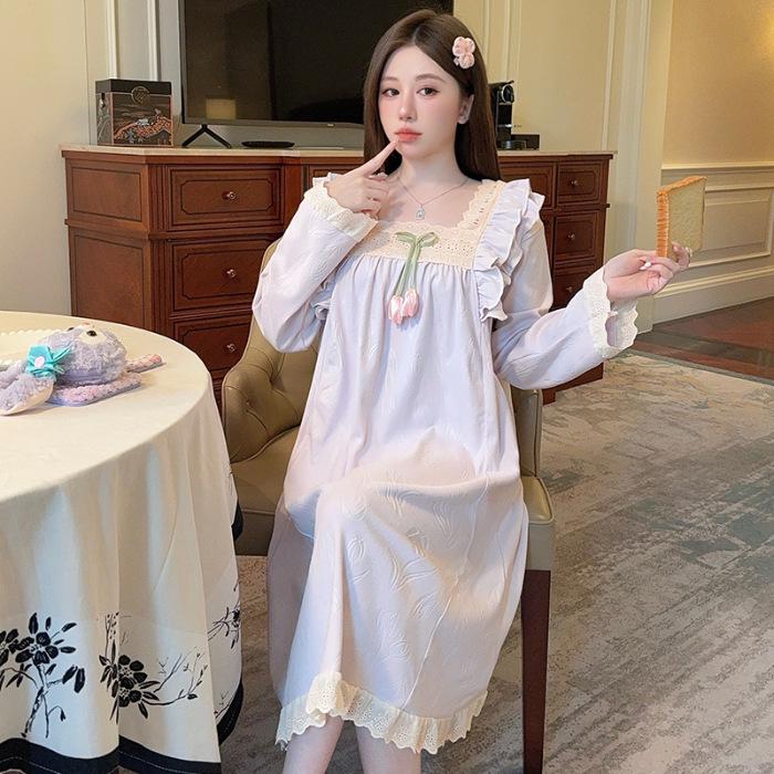 Velvet Nightgown: Women's 2025 Autumn/Winter Long Sleeve Court Princess Style, Sweet Plus Size Maternity Slimming Pajamas.