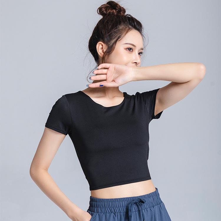 Lulu Yoga Quick-Dry Tight Short-Sleeve Sports Top with Chest Pads & Beautiful Back Strap for Autumn/Winter.