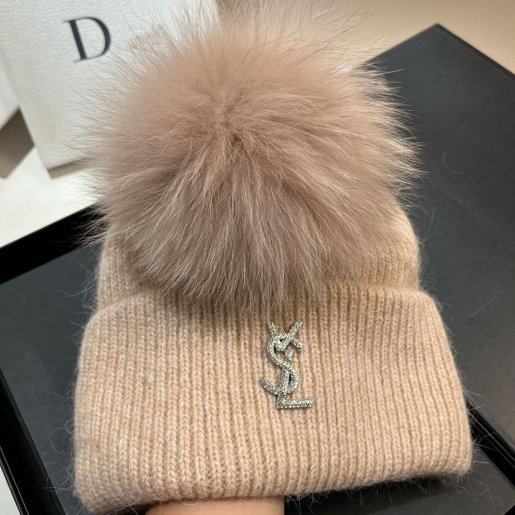 Paris Star Fox Hairball Plush Knitted Hat Women'S Winter Cold Northern Warm Rabbit Hair Ear Protector