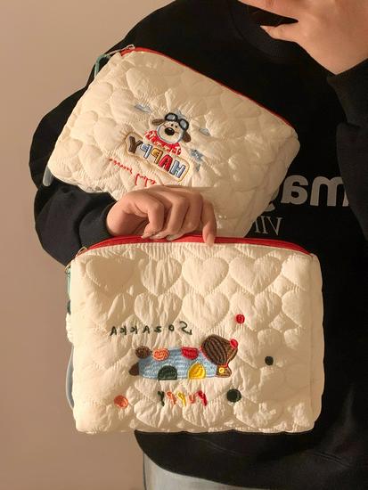 Puppy-Themed Portable Makeup & Skincare Bag – Large Capacity Travel Wash Bag for Women