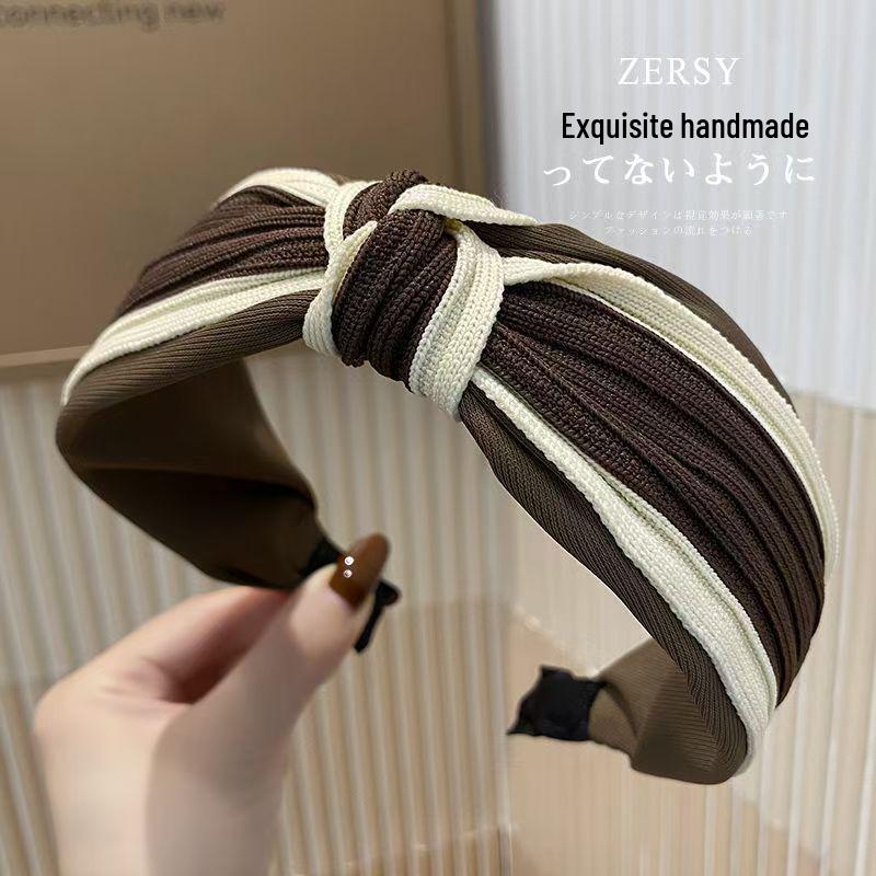 Luxury Autumn/Winter Hairband for Women - Elegant Wide-Brimmed Skull Top Clip for Hair & Face Wash.