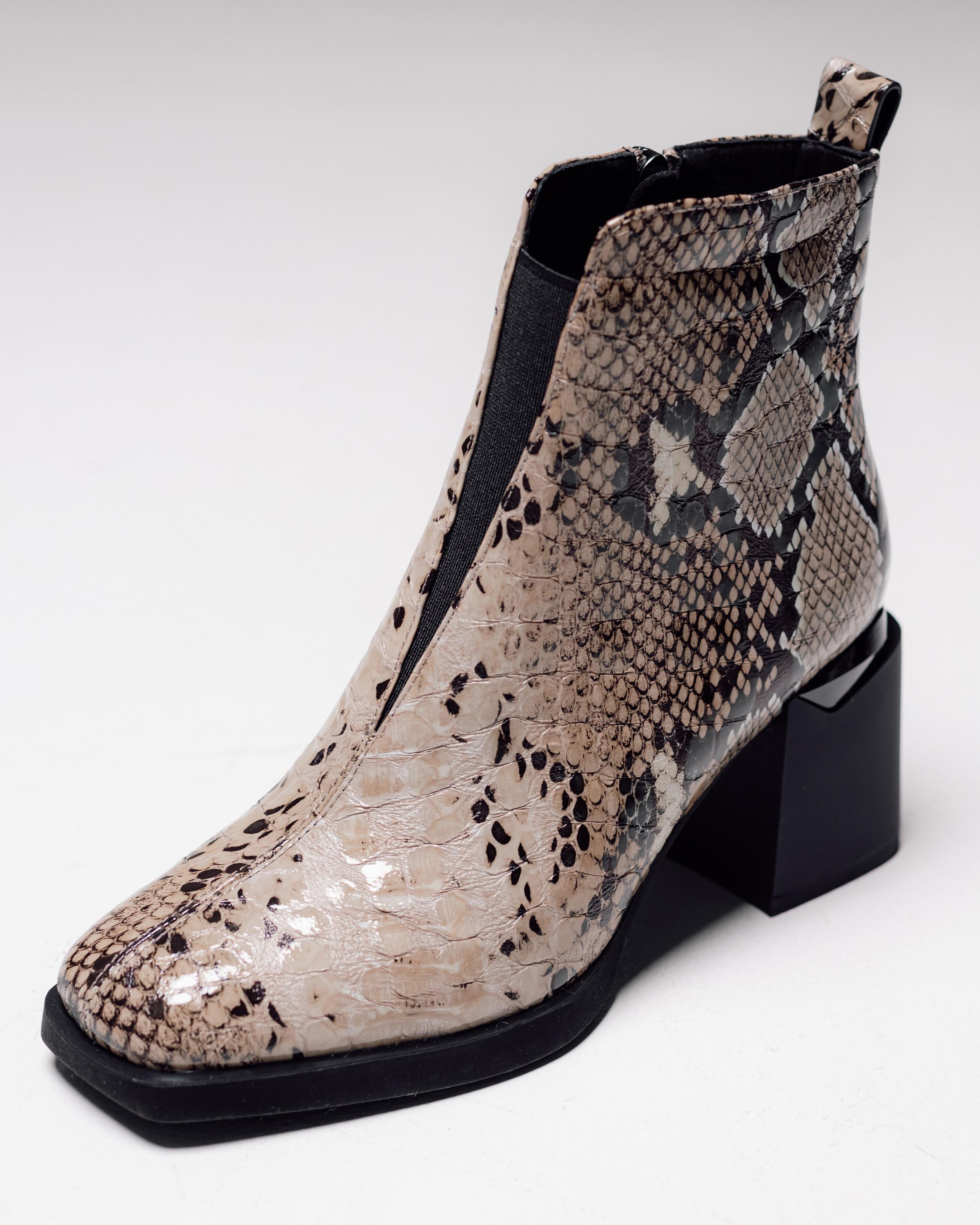 

Sufinna 93091 36 heeled boots beige reptile leather varnish textile 35