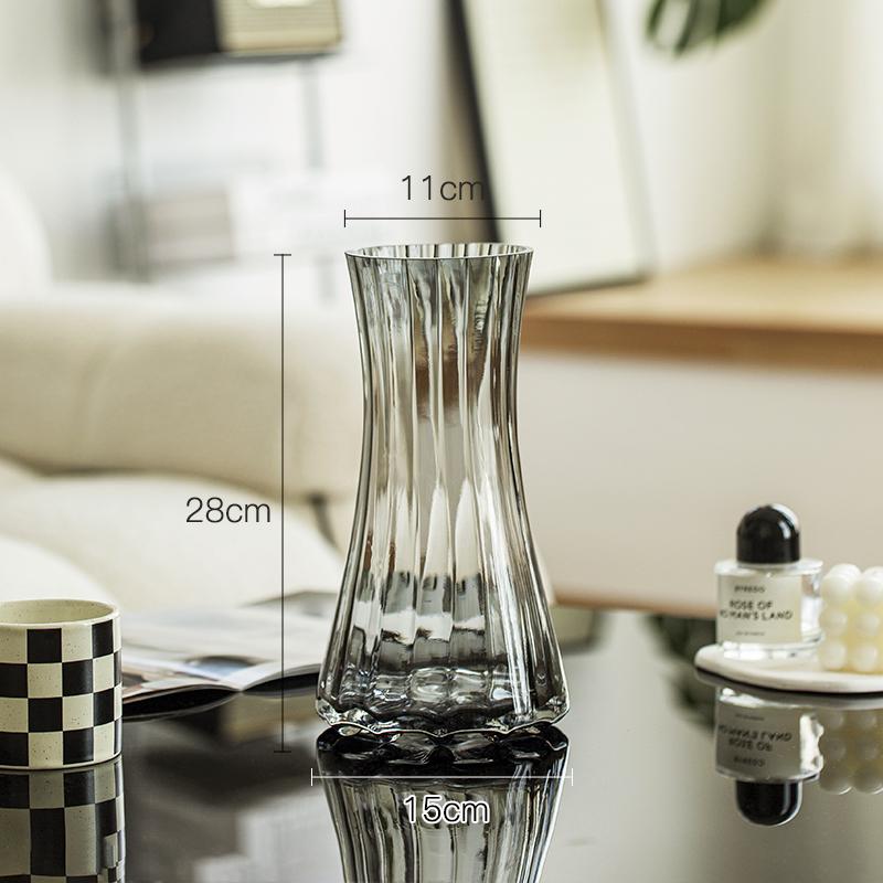 Elegant Small Glass Vase for Fresh Flowers - Perfect for Living Room or Dining Table Decor