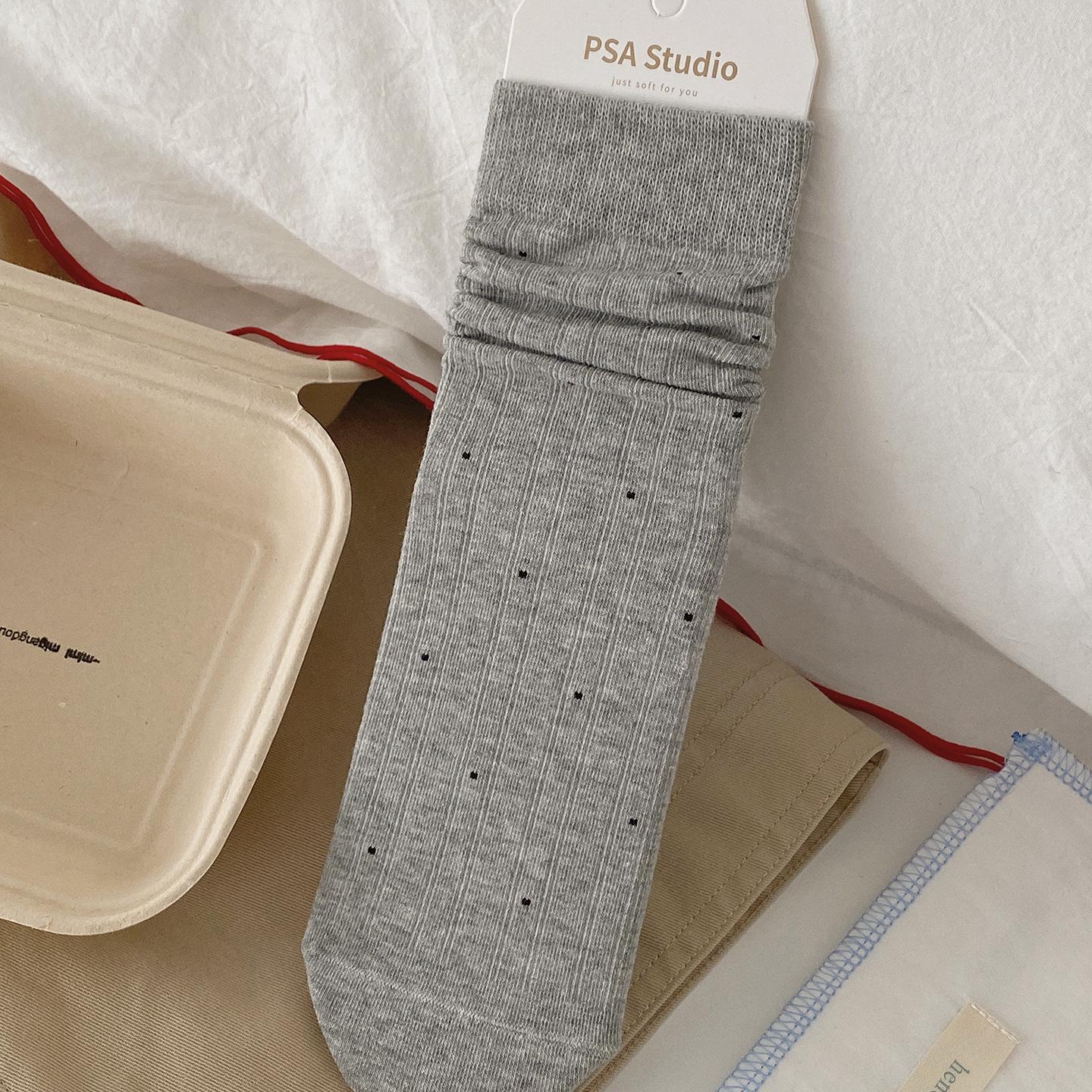 

Korean Polka Dot Scrunched Mid-Calf Socks – Oatmeal, Combed Cotton, Boneless Design One Size