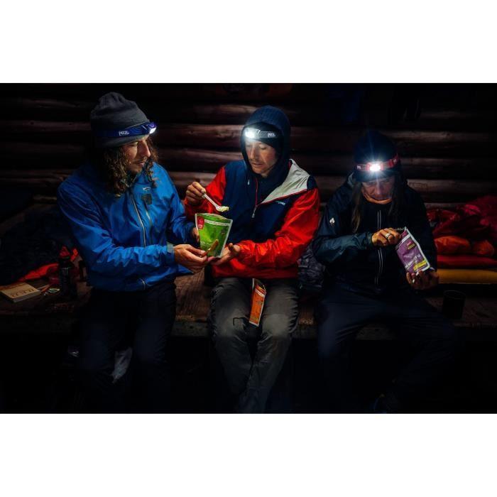 Lanterna frontala - PETZL - TIKKINA - 300 lumeni - 3 baterii AAA/LR03 incluse - Albastru