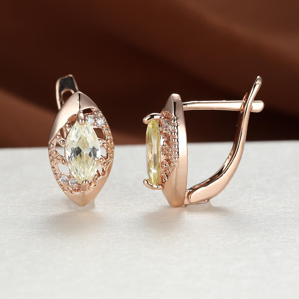 Yiwugo Chic Delicate Earring Lightweight Hollow Out Leaf Dangle Drop Earrings Yiwugo Chic Delicate Earring Lightweight Hollow Out Leaf Dangle Drop Earrings