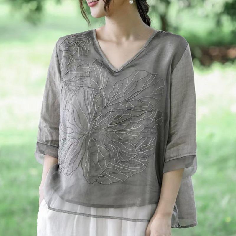 

Korean Elegant Summer Women s Solid V-neck Embroidered Gauze Fashion Commuting Versatile Three Quarter Loose Chiffon Shirt Tops L сірий колір