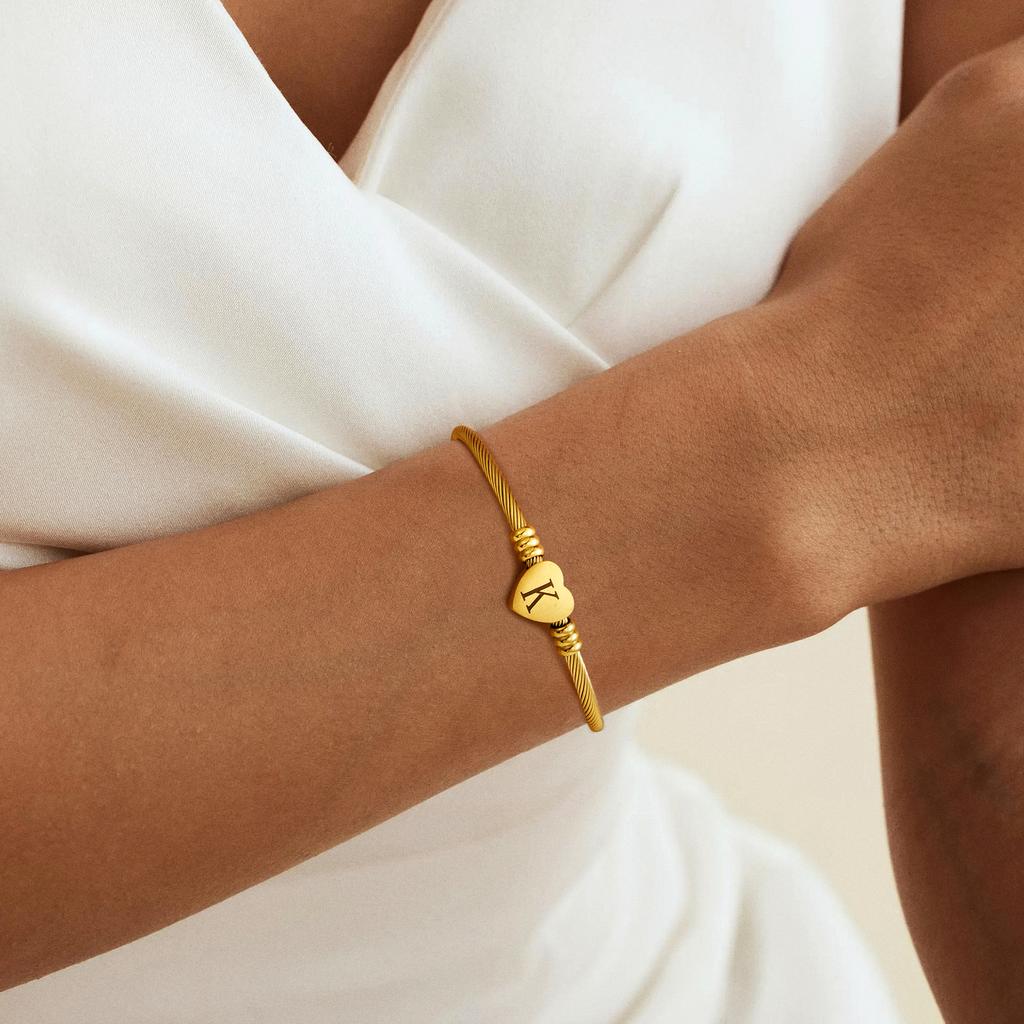 Damenarmband mit 26 Buchstaben und Herzdesign - Einzigartiger und hochwertiger Stil