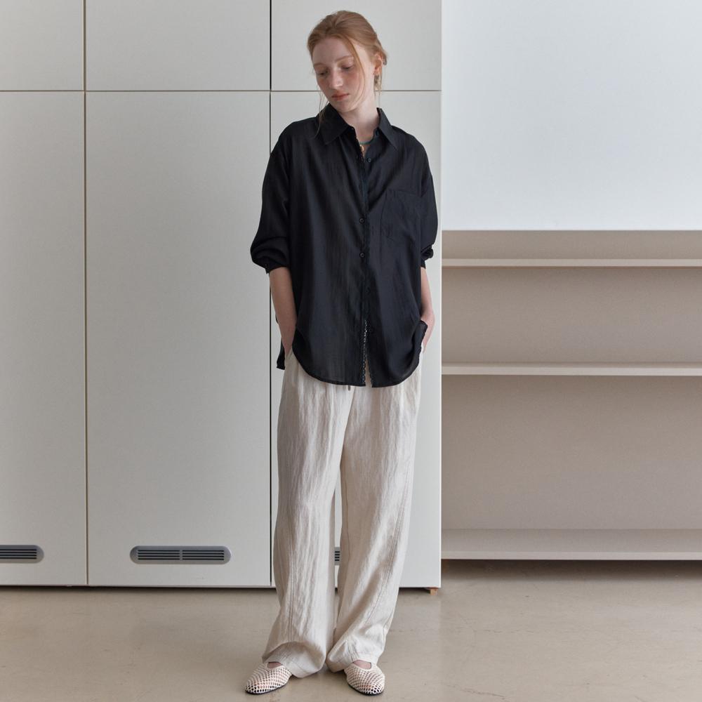 Elssibeui Curved Stitch Wide-Fit Pants_Beige