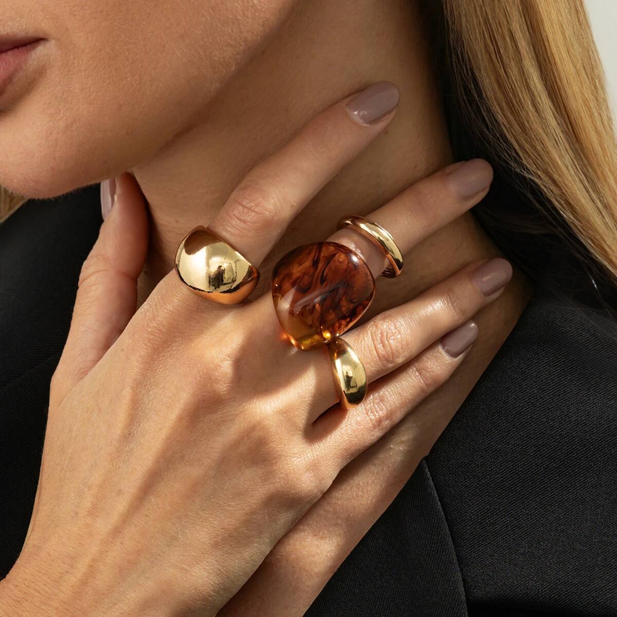 

Salircon 4 Pcs/Set Vintage Brown Wide Chunky Resin Ring Women Punk Irregular Geometric Metal Finger Rings Daily Party Jewelry