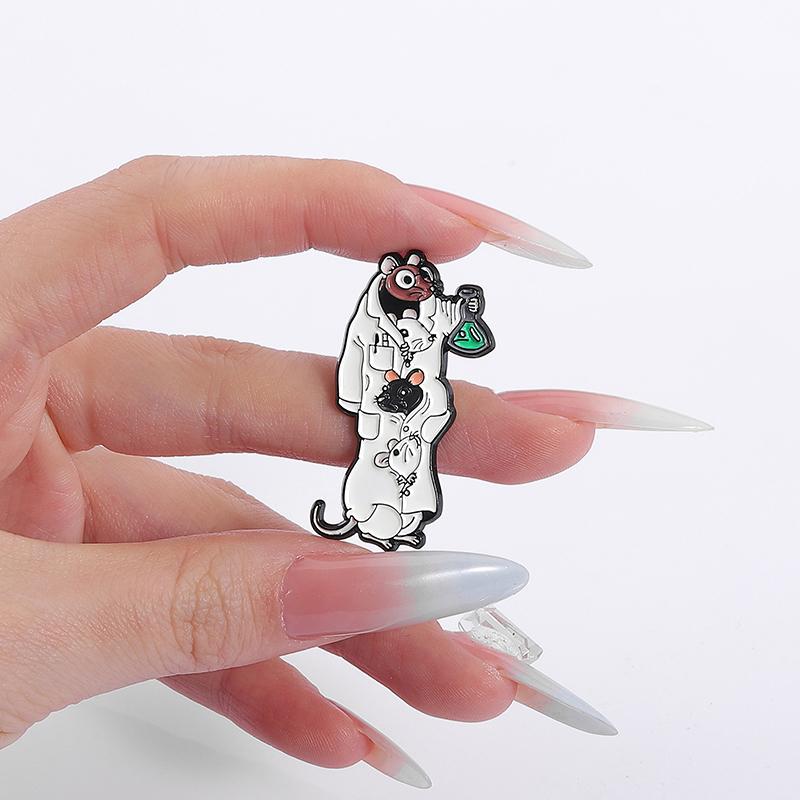 Mouse Doctor In White Coat Enamel Pins Custom Chemical Reagents Brooches Lapel Badges Clothes Animal Jewelry Gift for Friends
