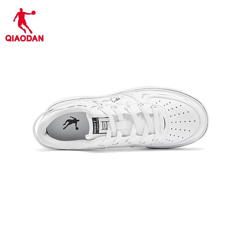 Jordan Women s Casual Sneakers EU 39