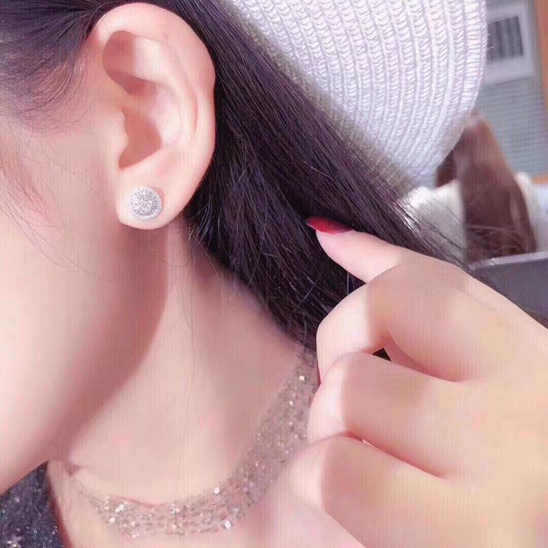Huitan Simple Round Shaped Stud Earrings for Women Micro Paved CZ Stone Gorgeous Bride Wedding Earrings Silver Color Jewelry New