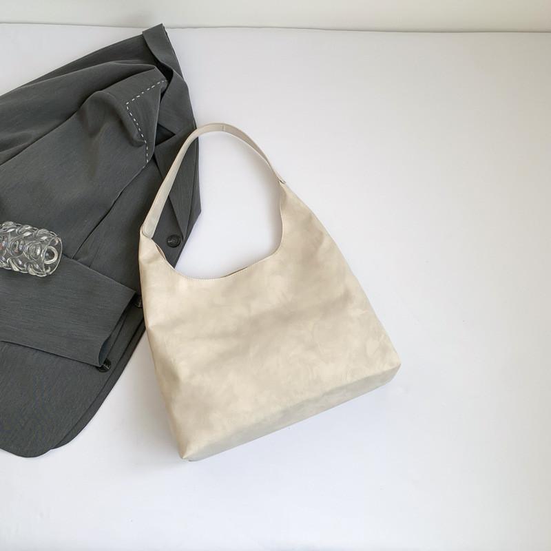 Stylish Large Capacity Vintage Tote Bag For Women With Chic Design Ideal For Spring