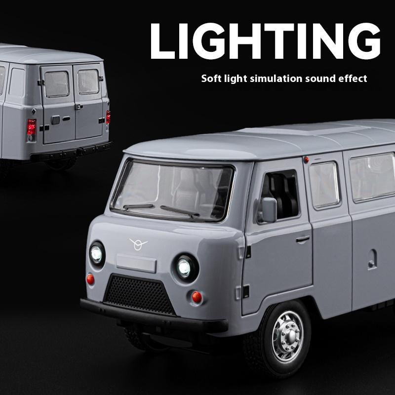 1/18 UAZ 452A Large Alloy Die-cast Car Model, Front Wheel Steering, Children's Toy Car With Light, Adult Collection of Ornaments Gift