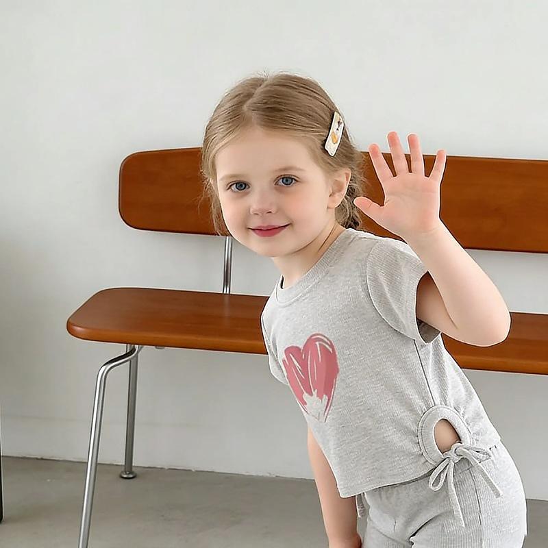 Sommerliches T-Shirt- und Hosen-Set für Mädchen – süßes und stylisches Zweiteiler-Outfit