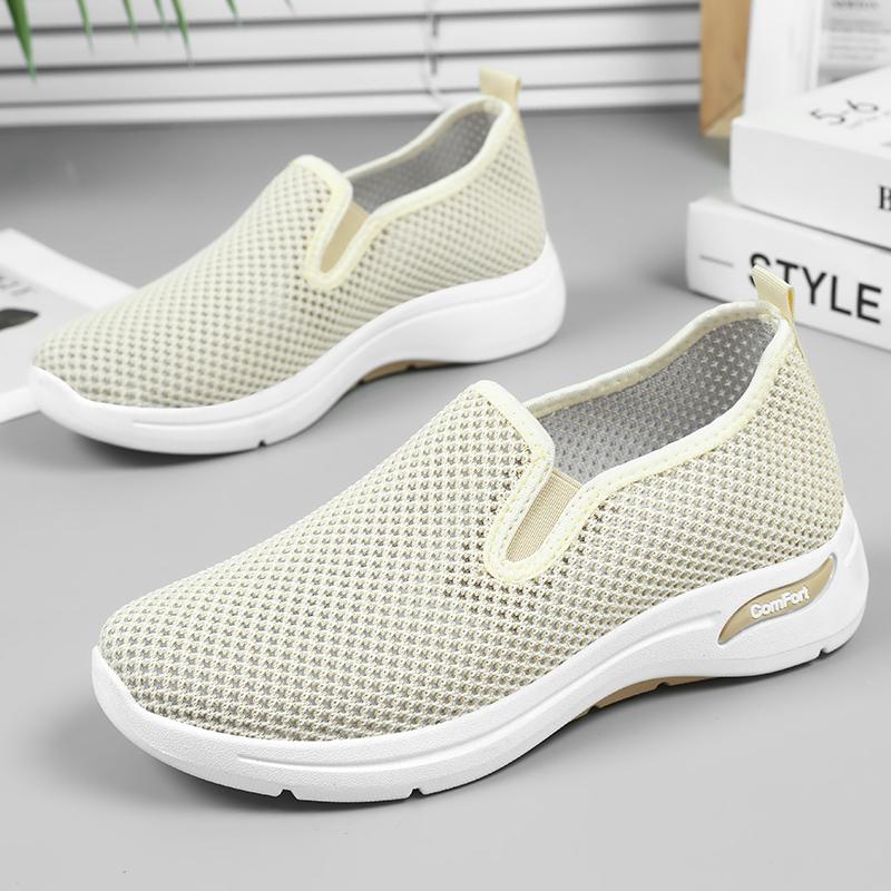 Fashion Summer Women's Soft-soled Mother's Shoes, One-foot Wear with Perforated Mesh, Breathable, Casual and Comfortable Single Shoes