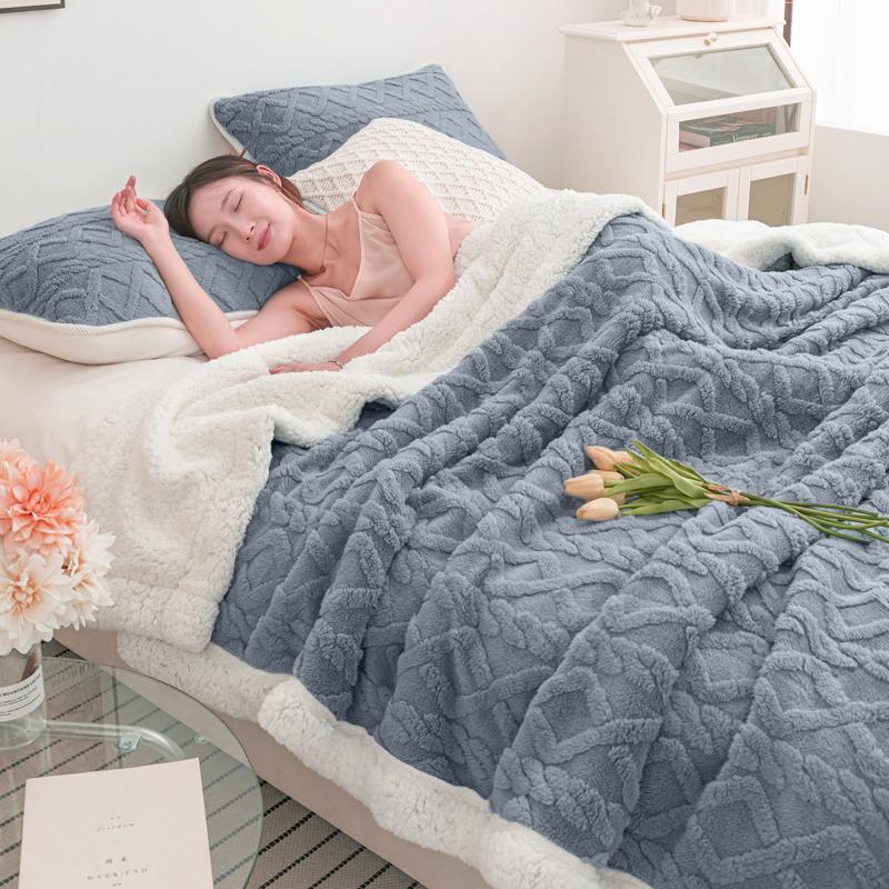 Cheap Bedspread For Bed Plush Velvet Warm Bed Cover Soft Blanket Soild Color Blanket Winter Home Decoration Sofa Bed Cover Home