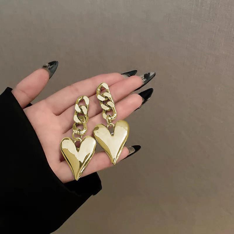 Trendy Heart Shaped Earrings For Women Alloy Plated Modern Fashion Chain Design