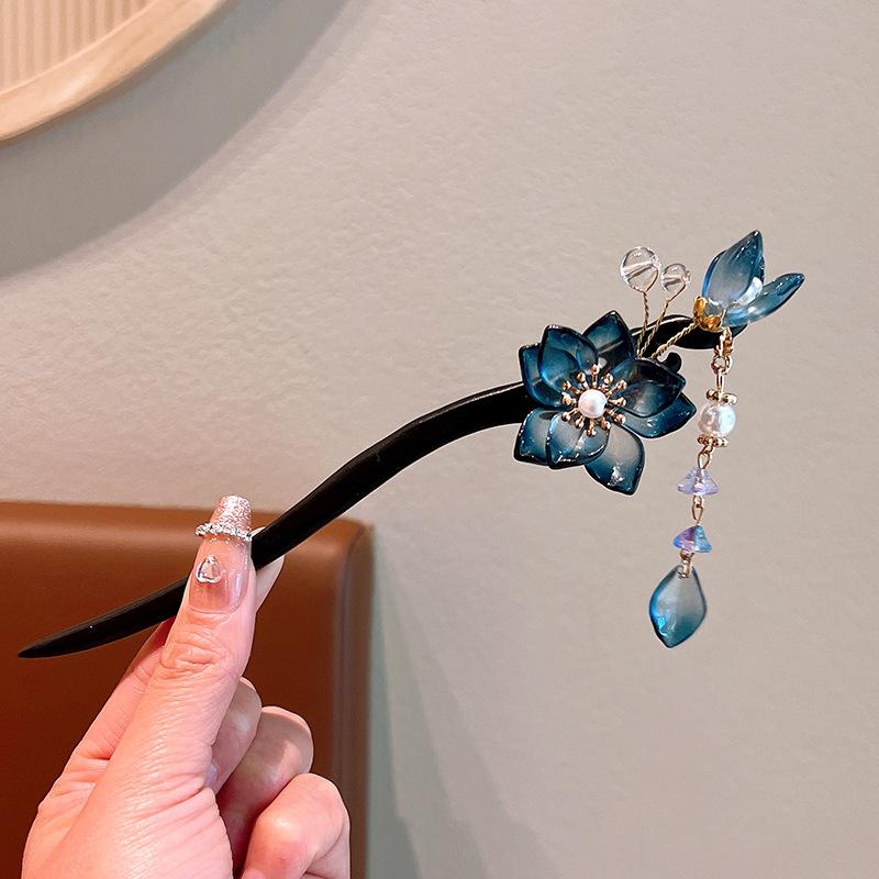 Exquisite Flower Tassel Wooden Hairpin Retro Chinese Style Handmade Floral Hair Stick Vintage Girls Women Hanfu Hair Accessories