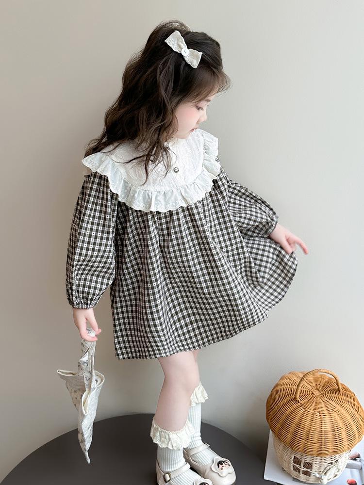 Spring Plaid Patchwork Dress with Sweet Lace Collar for Girls