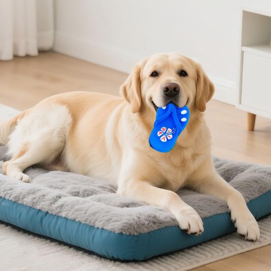 Slipper Dog Chew Toy Bite Resistant Boredom Stress Relief Vinyl Simulated Slipper Shoes Toy Squeaky Puppies Teething Cleaning Toy